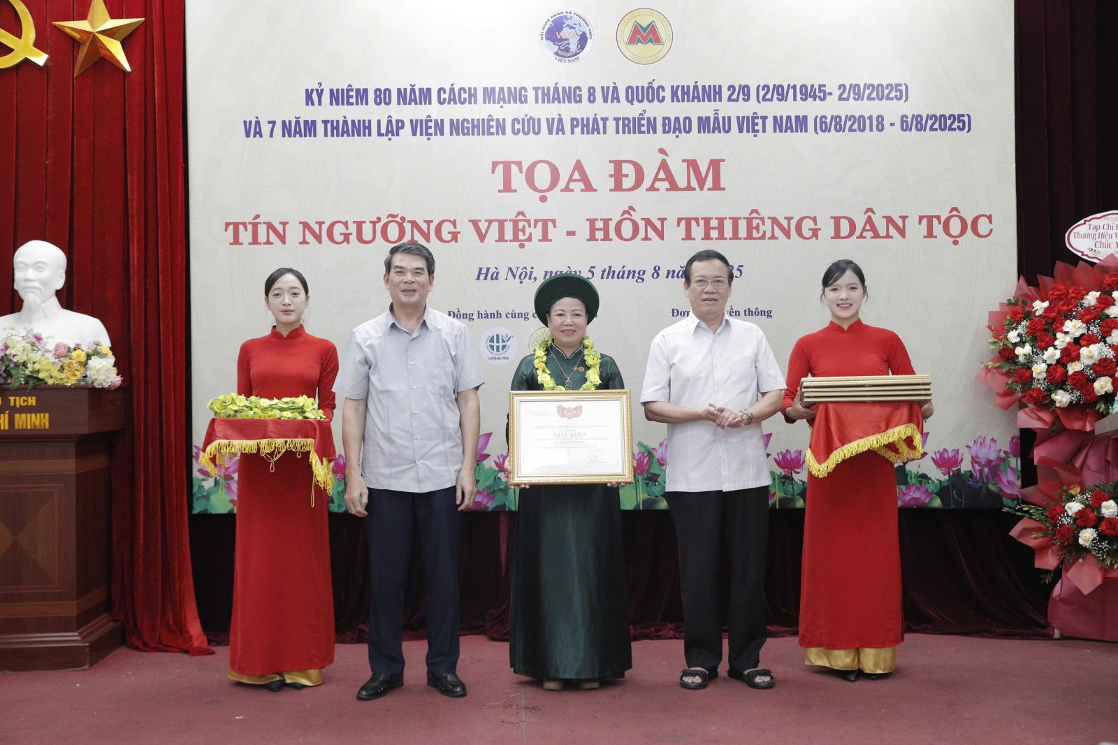 BÀI THAM LUẬN  THỰC HÀNH TÍN NGƯỠNG THỜ MẪU TAM TỨ PHỦ CỦA NGƯỜI VIỆT